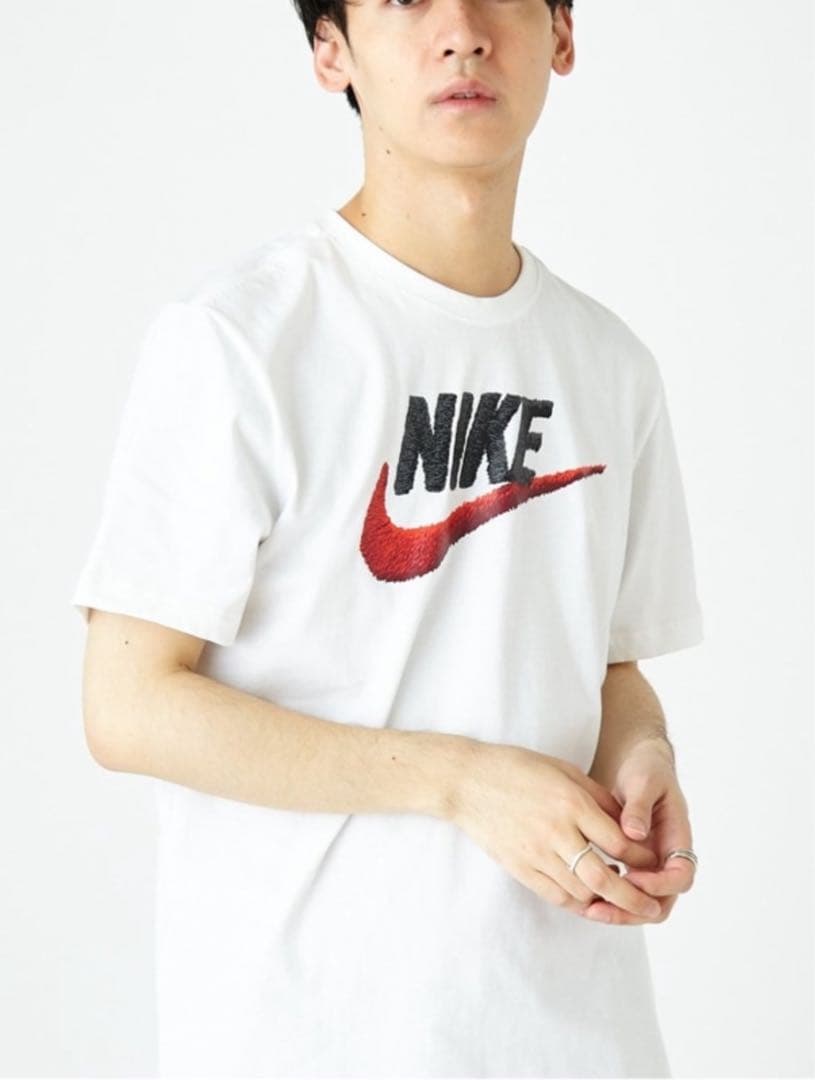 NIKE ロゴTシャツ 白 S 美品 人気