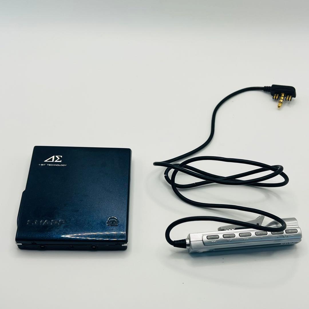 SHARP ポータブルMDプレーヤー　MD-DS70-B 1BIT ジャンク品SHARP;有些许损伤或污渍