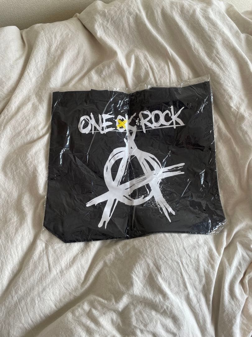 ONE OK ROCK トートバッグ（黒）新品未使用