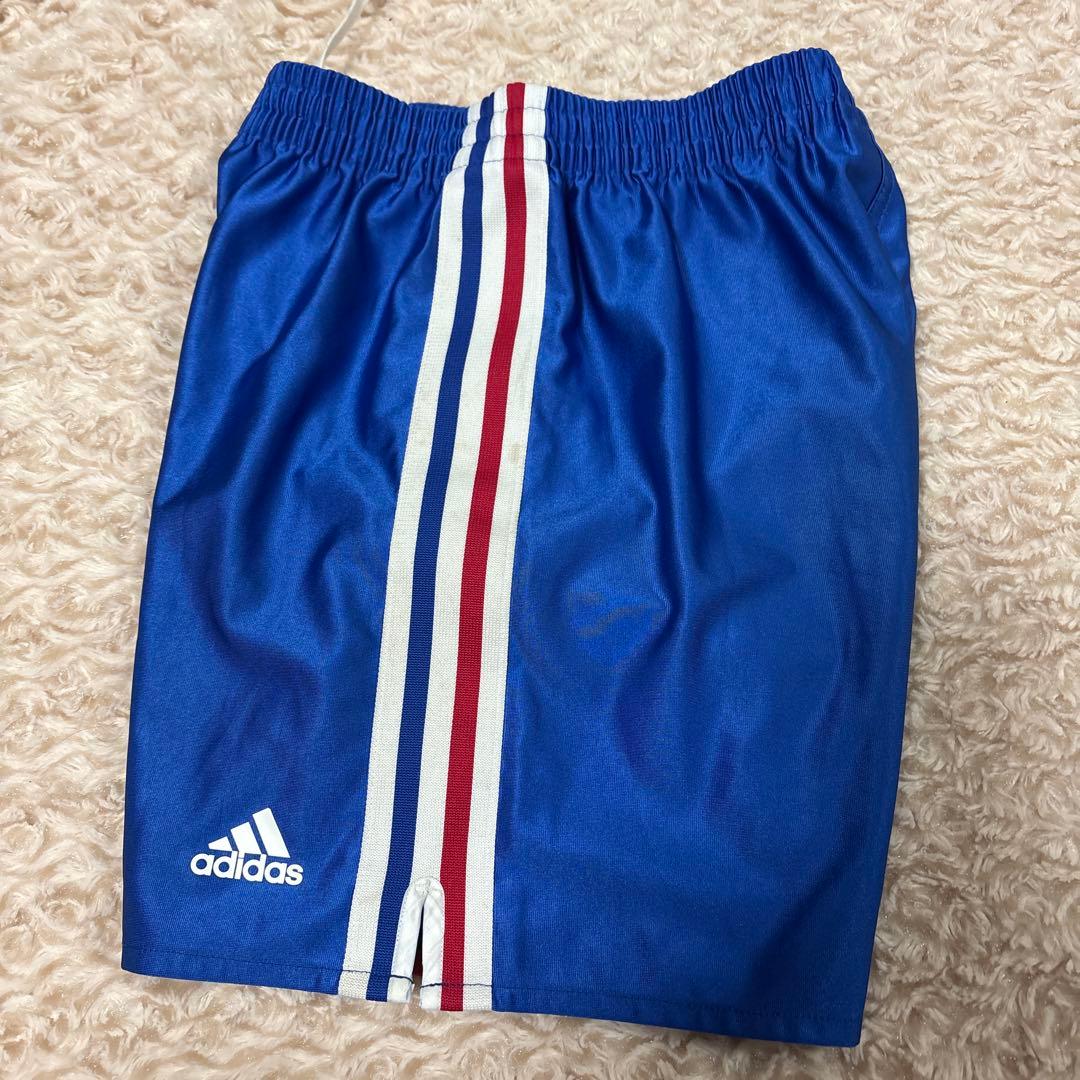 adidas ハーフパンツ 12-14歳adidas;没有明显的损伤或污渍