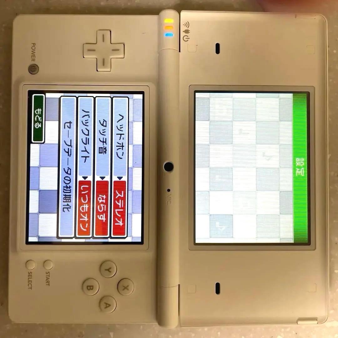 ニンテンドーDSi ホワイト 本体Nintendo DS;接近未使用