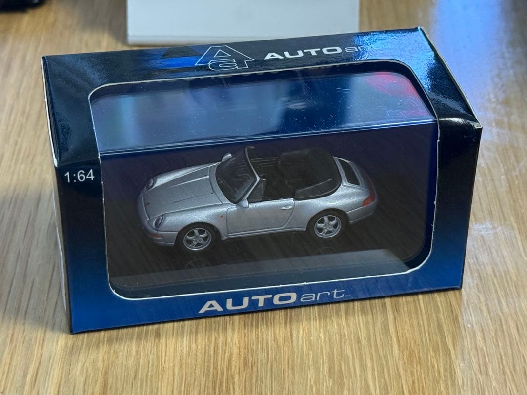 オートアート 1/64 ポルシェ 911 993 カレラ カブリオレ