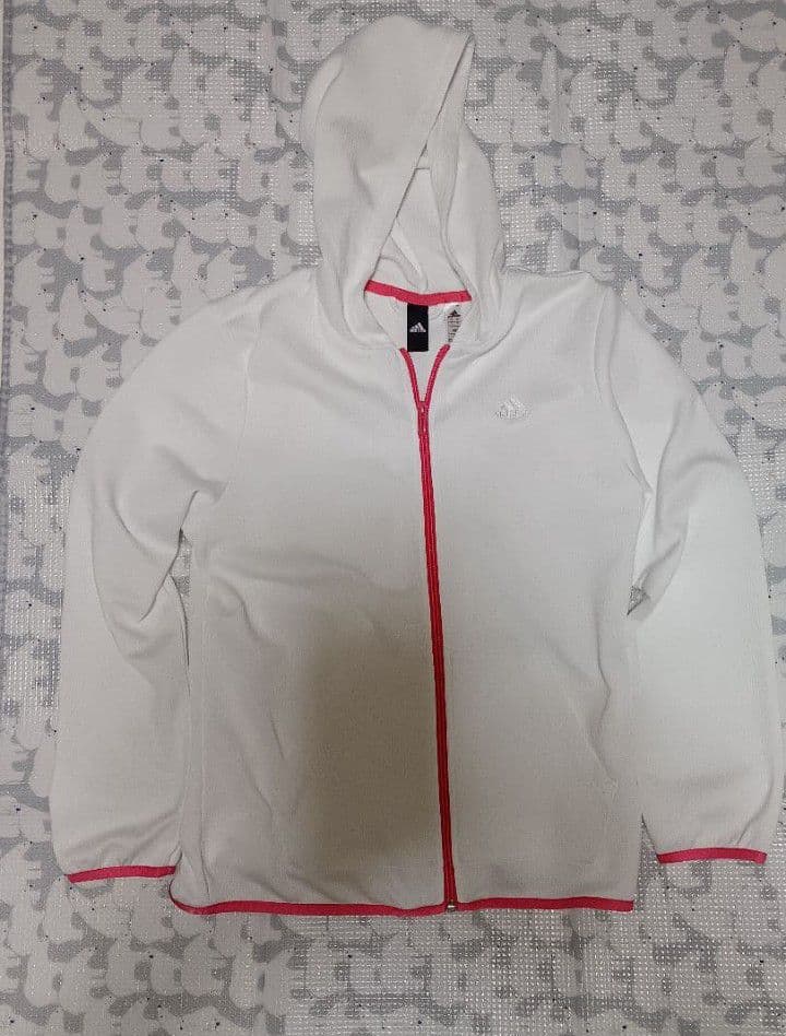 アディダス　メッシュ　パーカー　Ｌadidas;没有明显的损伤或污渍