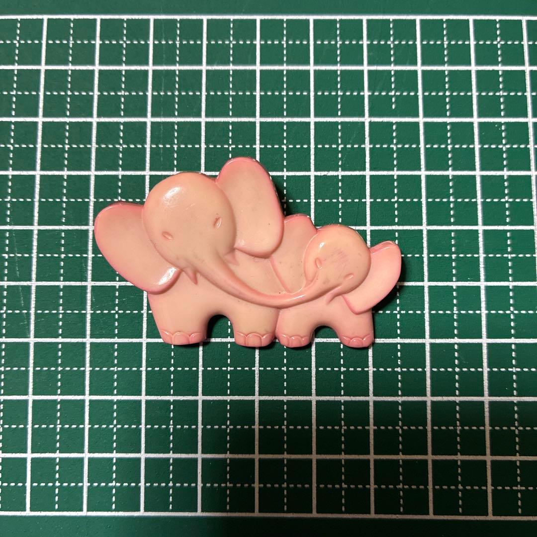 ピンク　ゾウ　象　親子　ブローチ　昭和レトロ　当時もの　ヴィンテージ