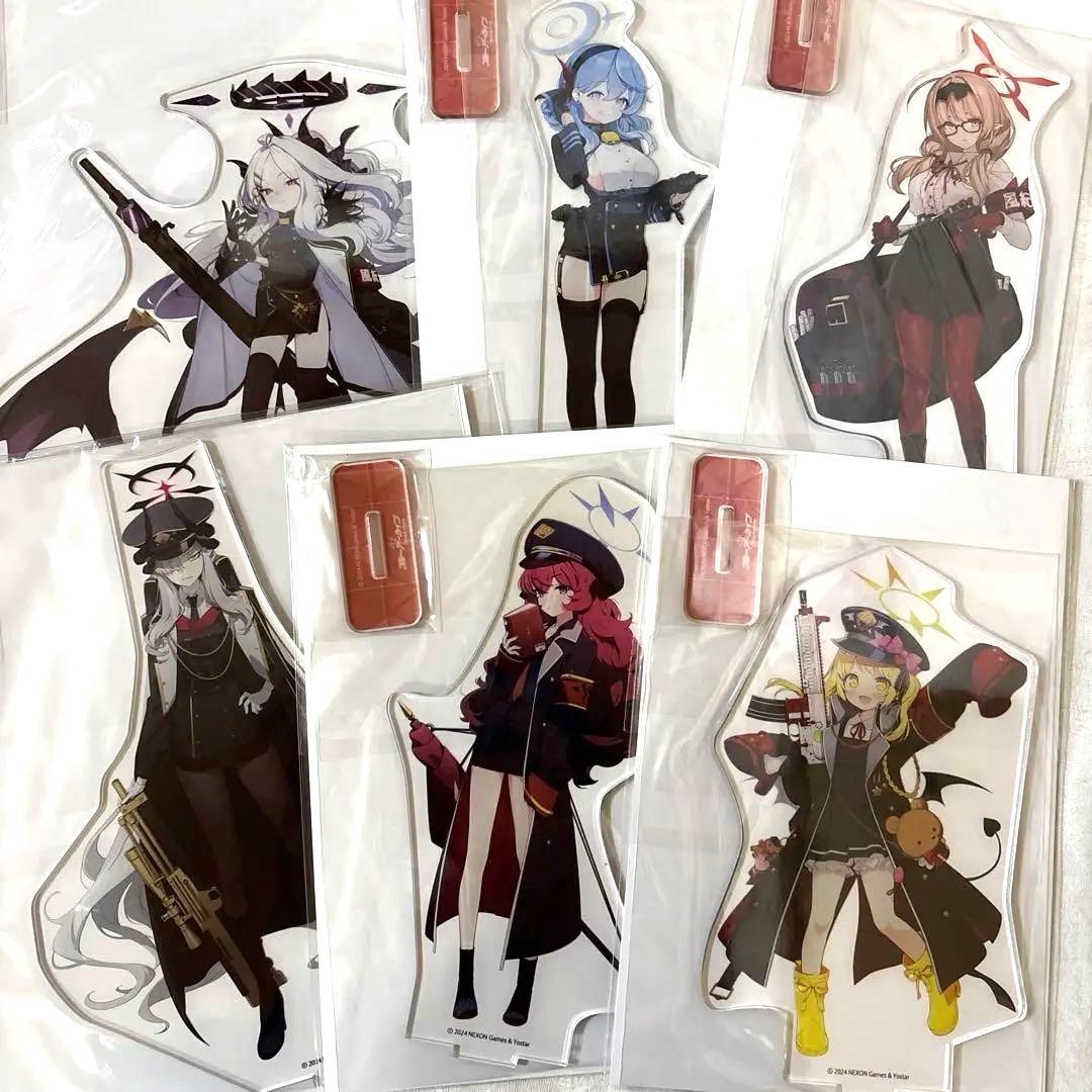 ブルーアーカイブ　ゲヘナ学園　アクリルスタンド未使用