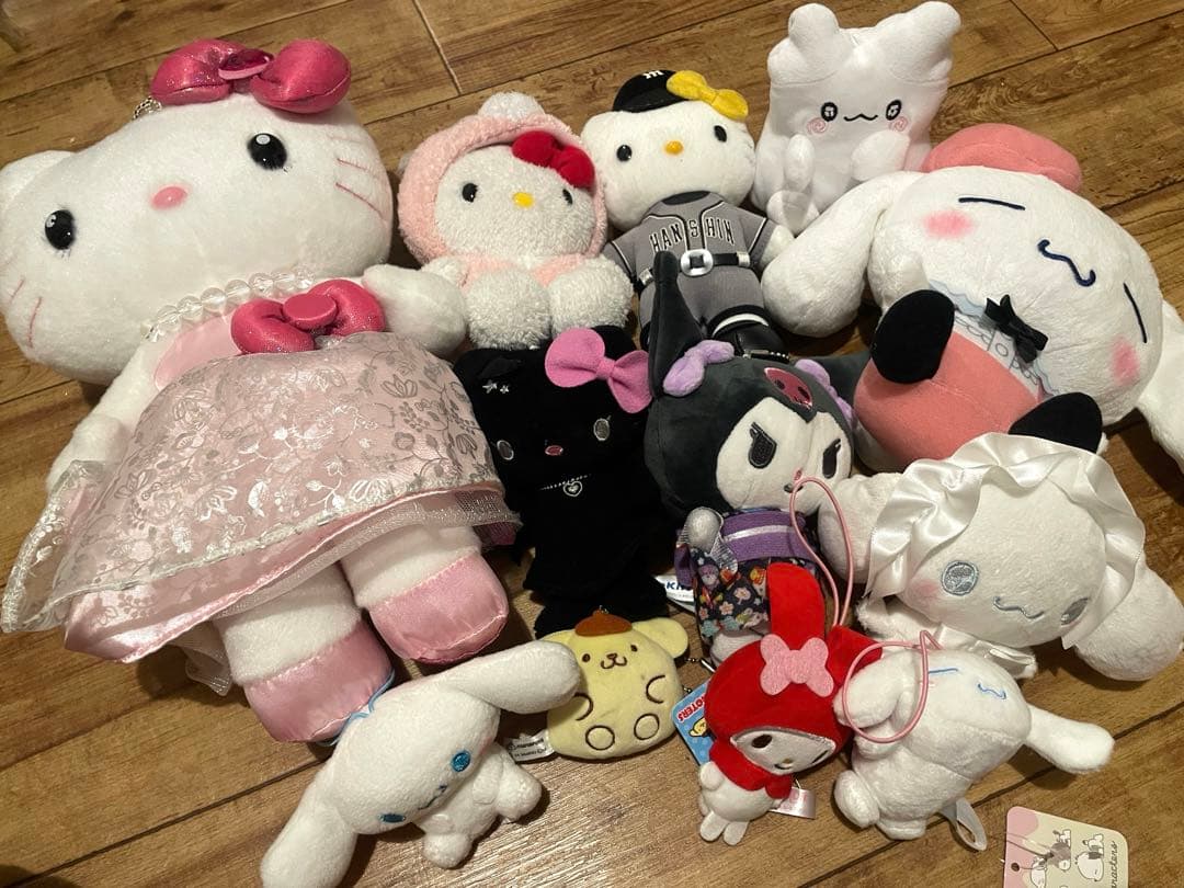 サンリオ　ぬいぐるみ　キティ　シナモン　まとめ売り