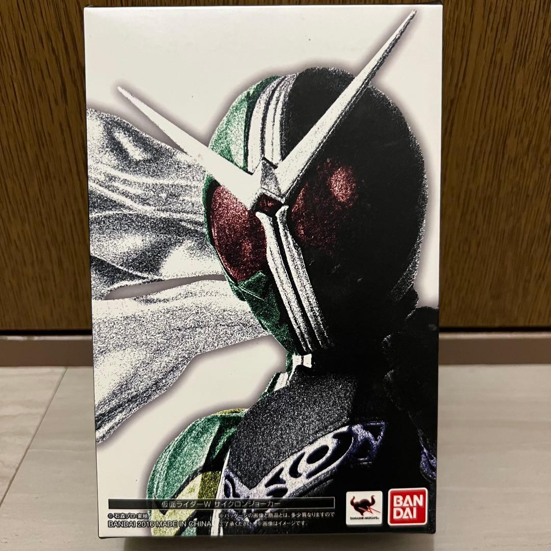S.H.Figuarts 真骨彫 仮面ライダーW サイクロンジョーカーBANDAI;没有明显的损伤或污渍