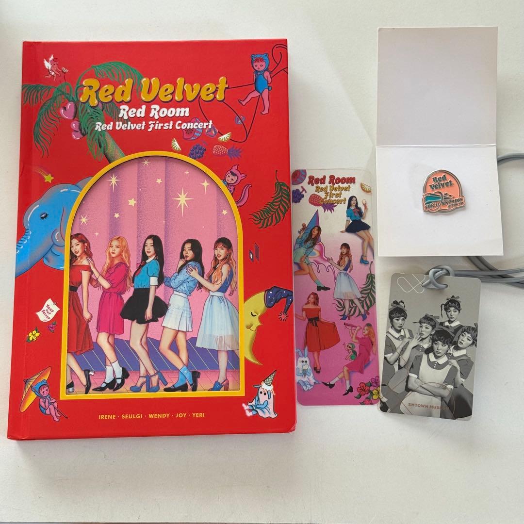 RedVelvet グッズまとめ売り 写真集 ネームタグ ピンバッジsmtown没有明显的损伤或污渍