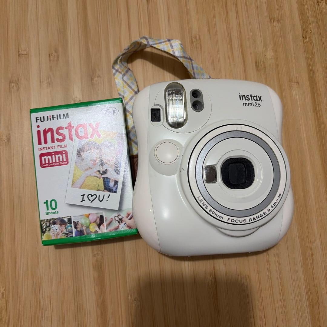 Instax mini 25富士フイルム;没有明显的损伤或污渍