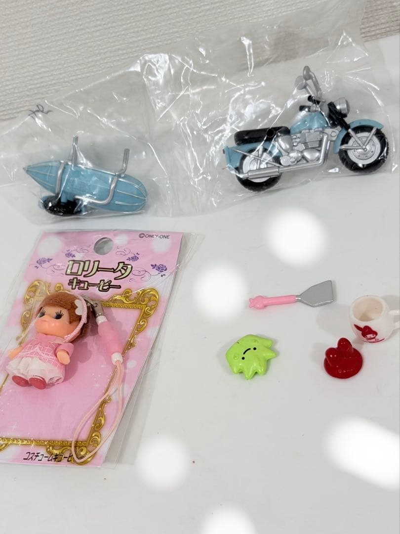 ミニチュア雑貨 ストラップ フィギュア ロリータキューピー ストラップ 未開封