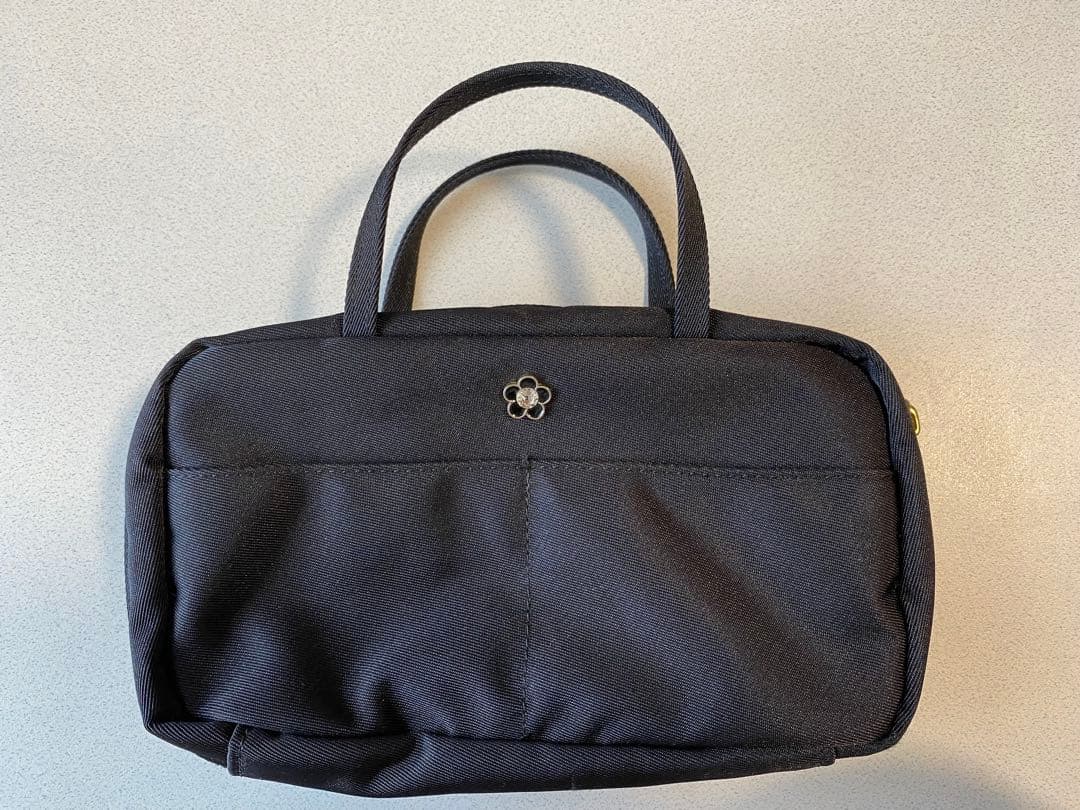 MARY QUANT ハンドルポーチ ブラック