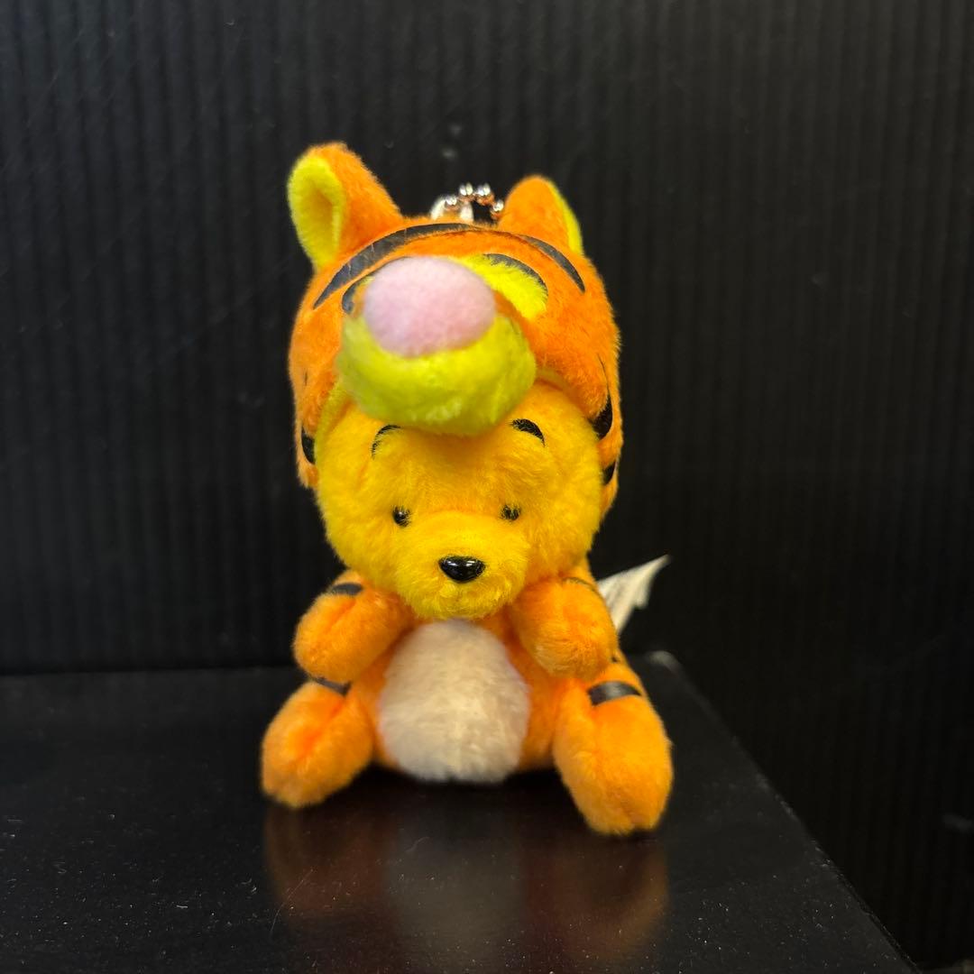 ディズニーストア　くまのプーさん　ティガー着ぐるみ　マスコット　キーホルダー