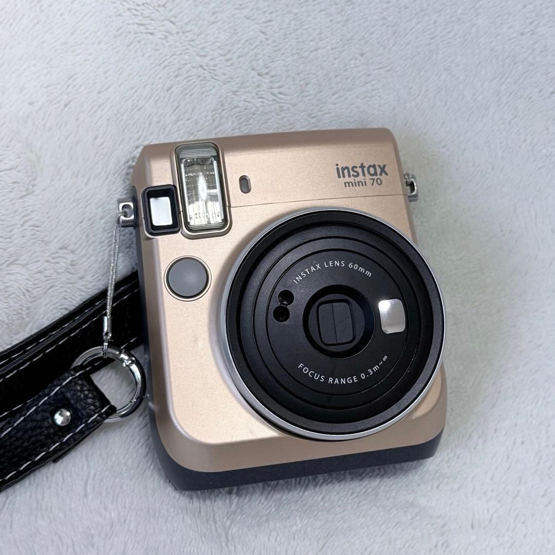 instax mini 70 チェキ フジフィルム チェキ機 ゴールド富士フイルム;没有明显的损伤或污渍