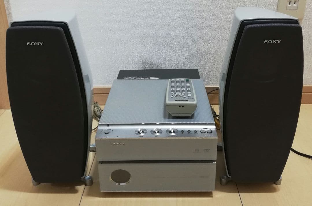 SONY CD/DVD レシーバー CMT-SE7SONY;有损伤或污渍