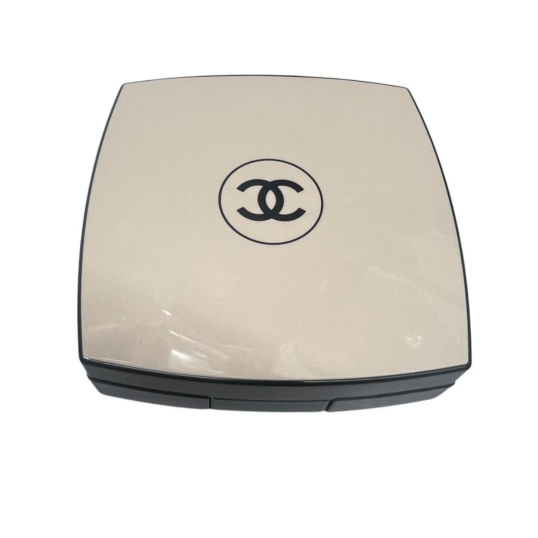 O22414 シャネル レベージュ ルガール ミディアム アイシャドウ 1701