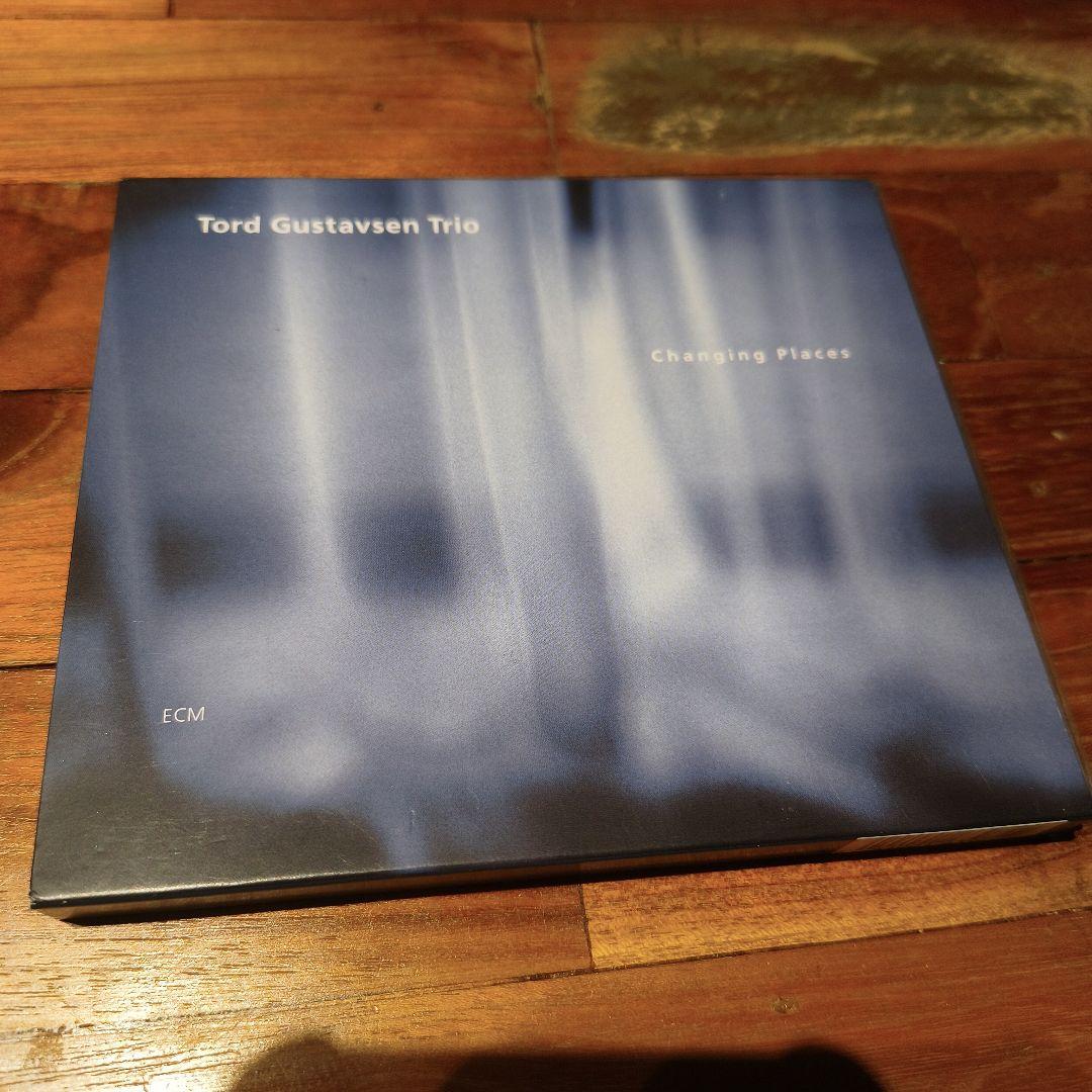 Tord Gustavsen Trio　Changing Places