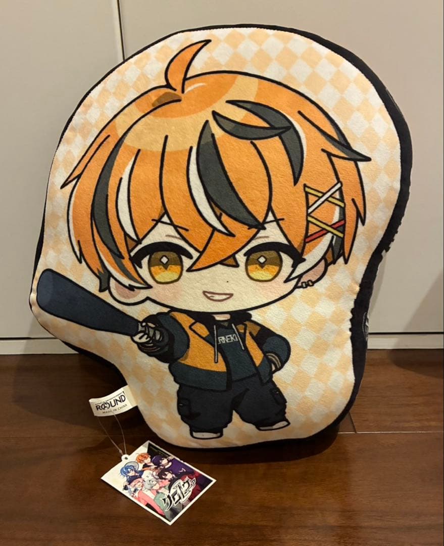 クロノヴァ ラウンドワン限定　ダイカットクッション うるみや　新品未使用