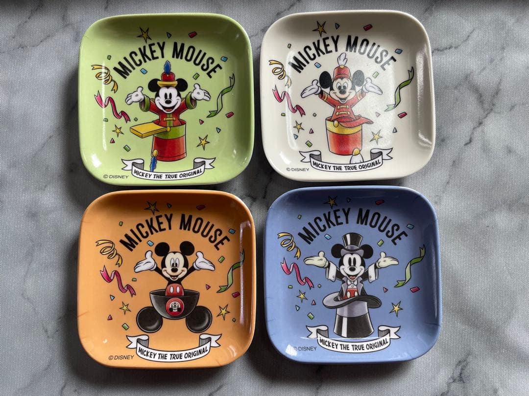 ミッキーマウス 小皿 4点セット