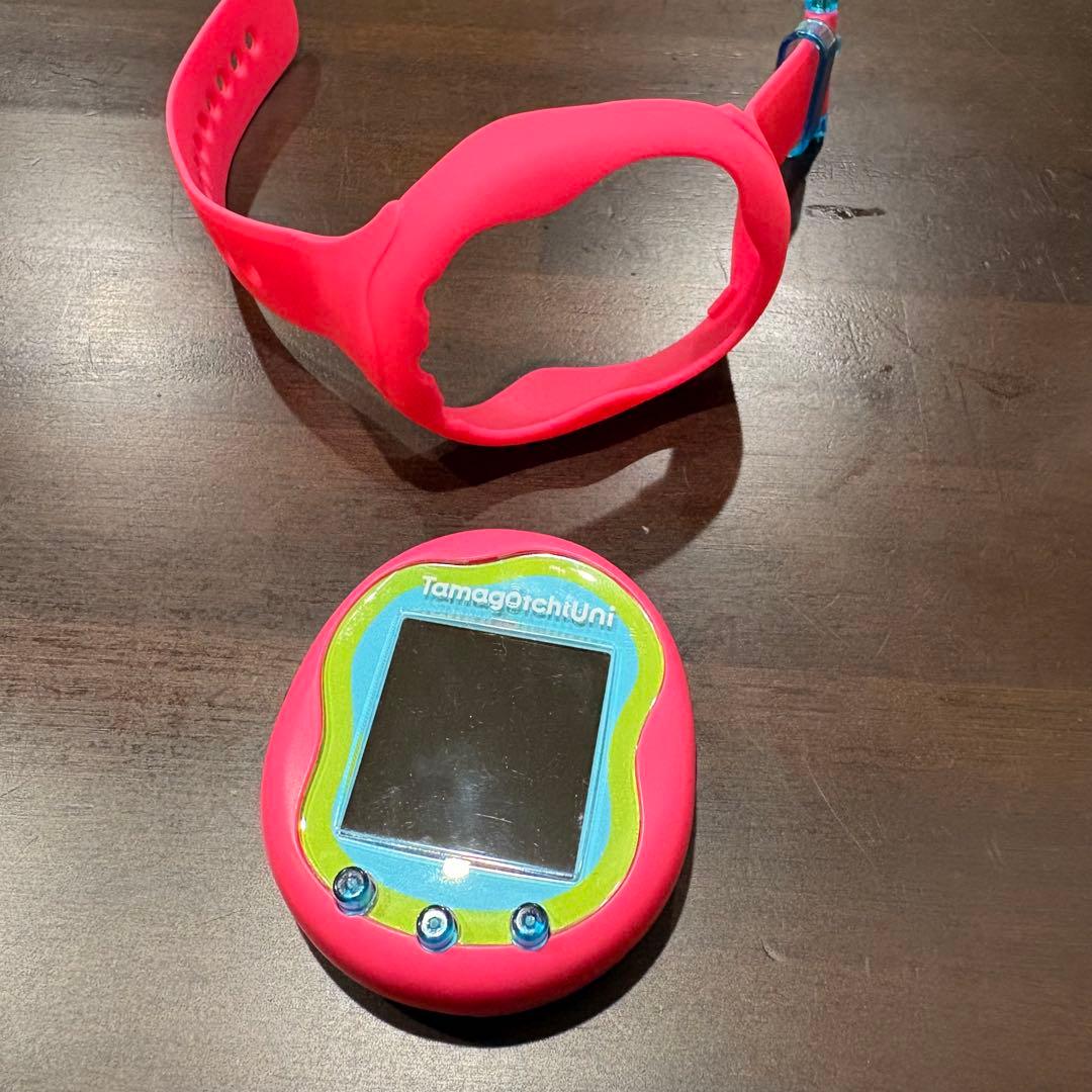 Tamagotchi Uni 本体 ピンク バンド付きBANDAI;有些许损伤或污渍