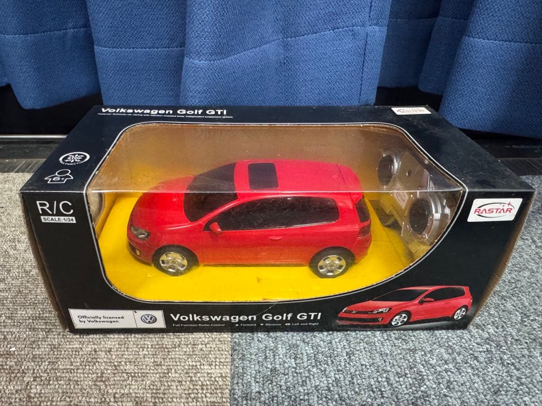 未開封　RASTAR 1/24 フォルクスワーゲン ゴルフ GTI ラジコン 赤RASTAR;未使用