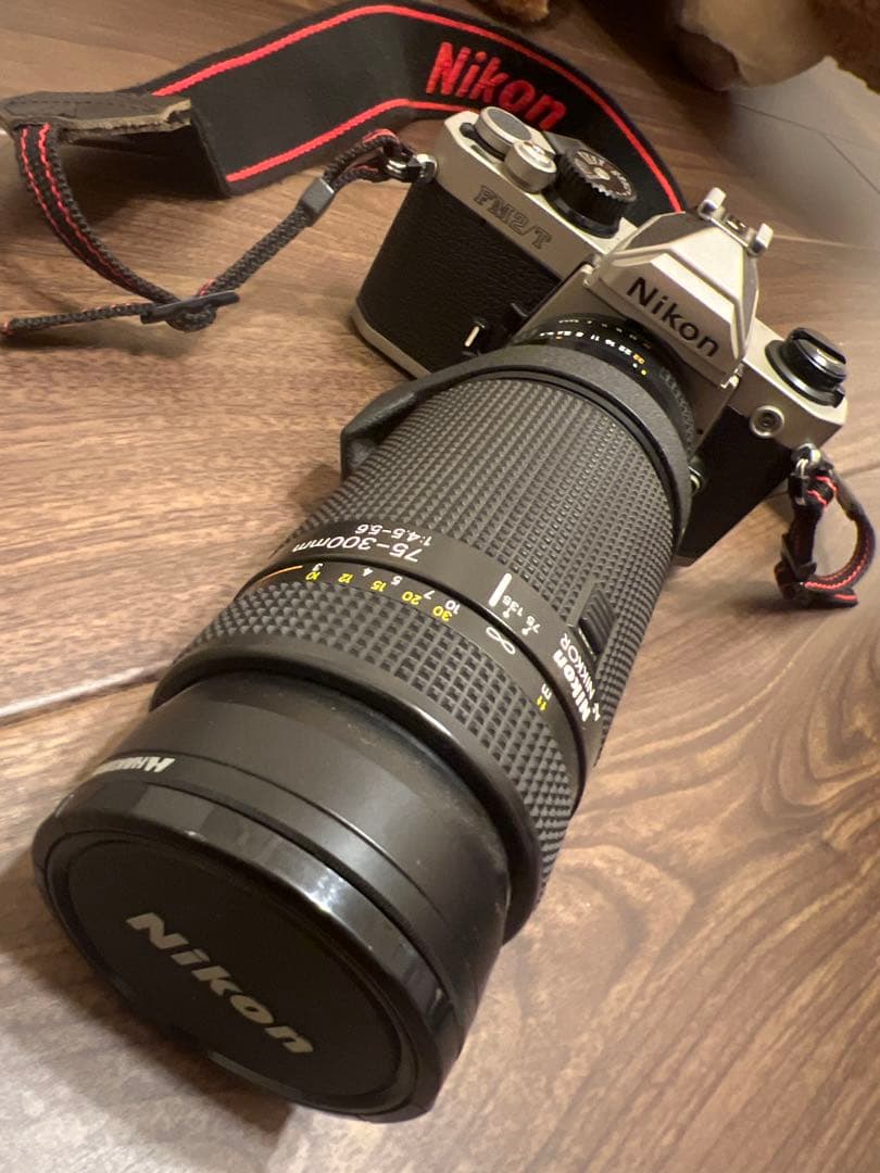Nikon FM2/T ＋NIKKOR 75-300mm ※巻き戻しクランク欠品Nikon;有些许损伤或污渍