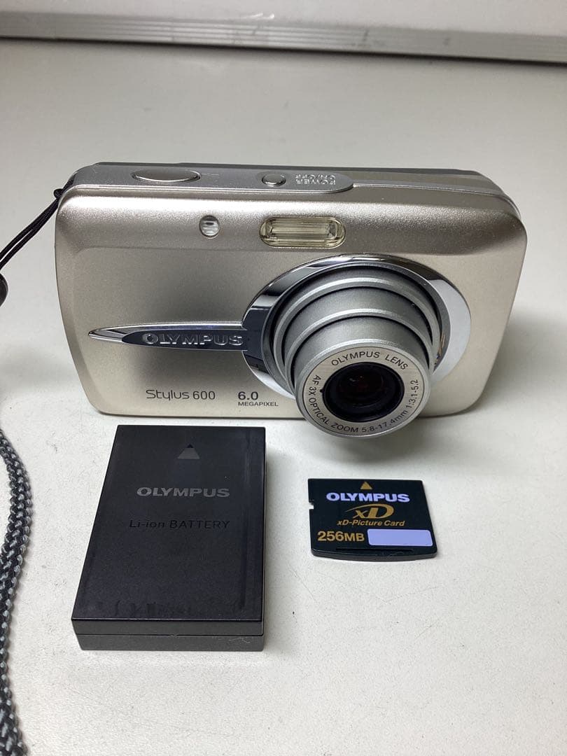 OLYMPUS Stylus 600 デジタルカメラ 撮影可能