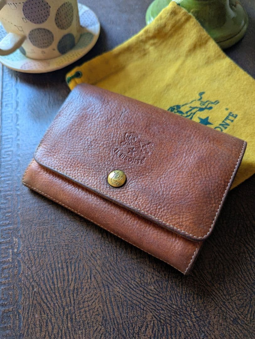 イルビゾンテ ミディアムウォレット ヌメ シボ加工 男女兼用