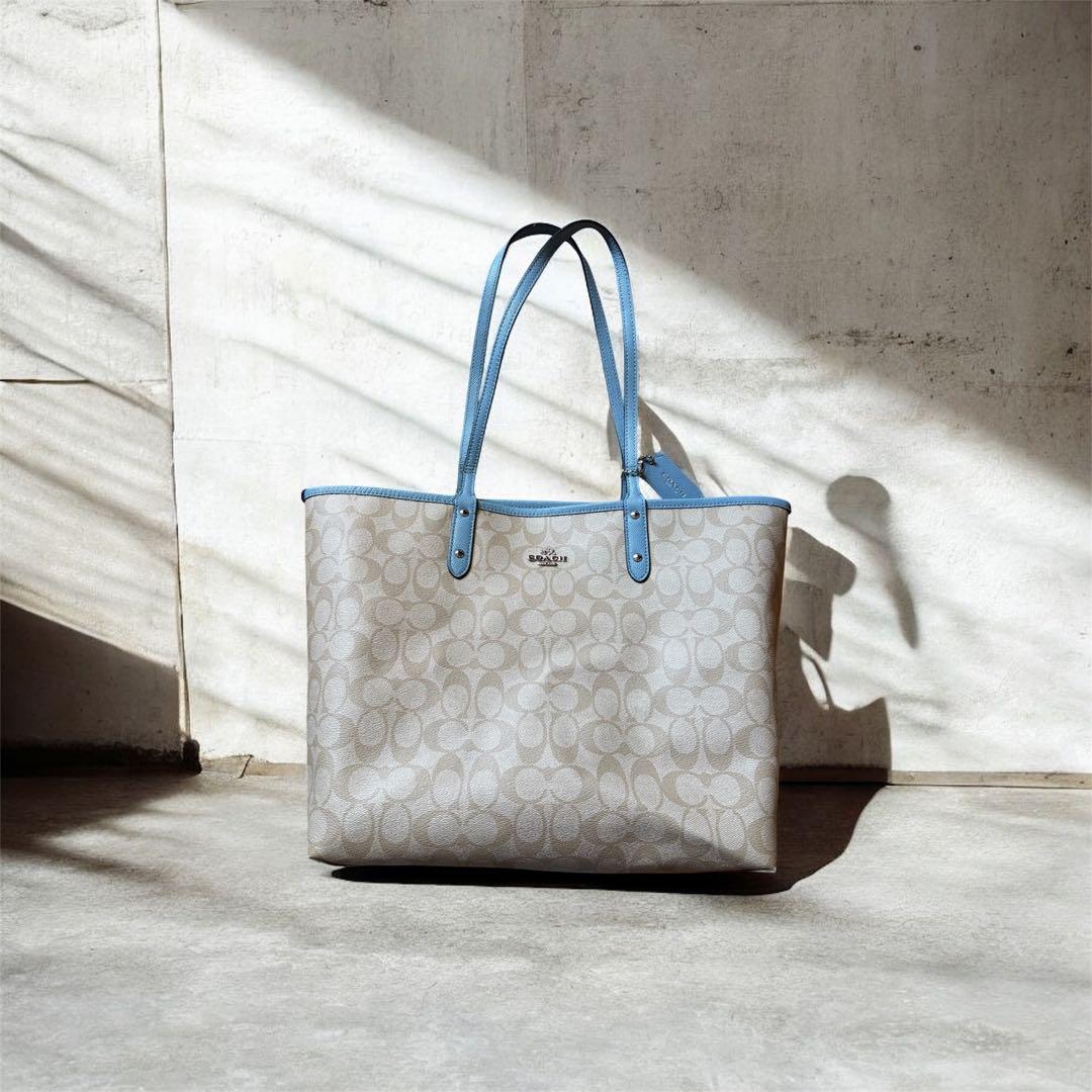 COACH リバーシブル　バック有些许损伤或污渍