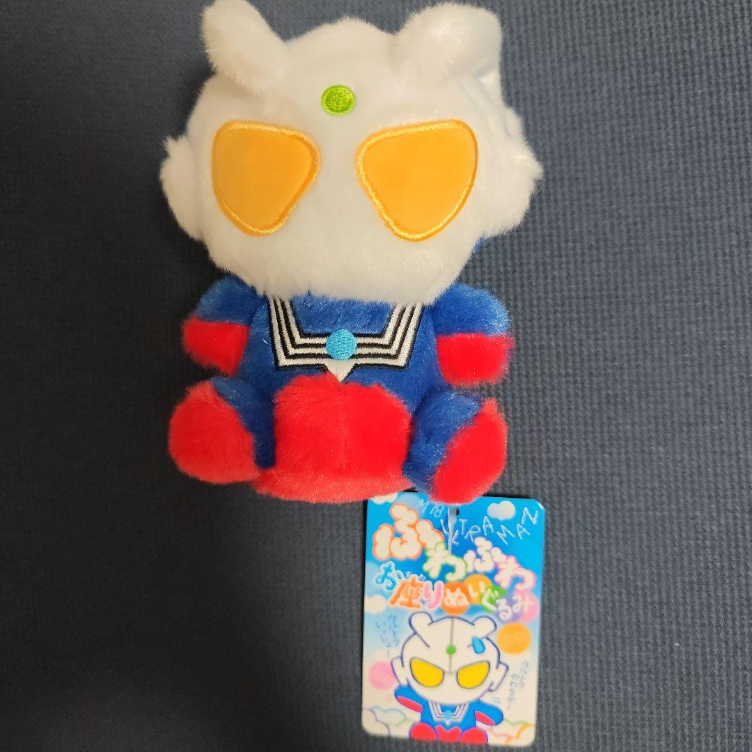 【新品】ウルトラマンゼロ ふわふわお座りぬいぐるみ