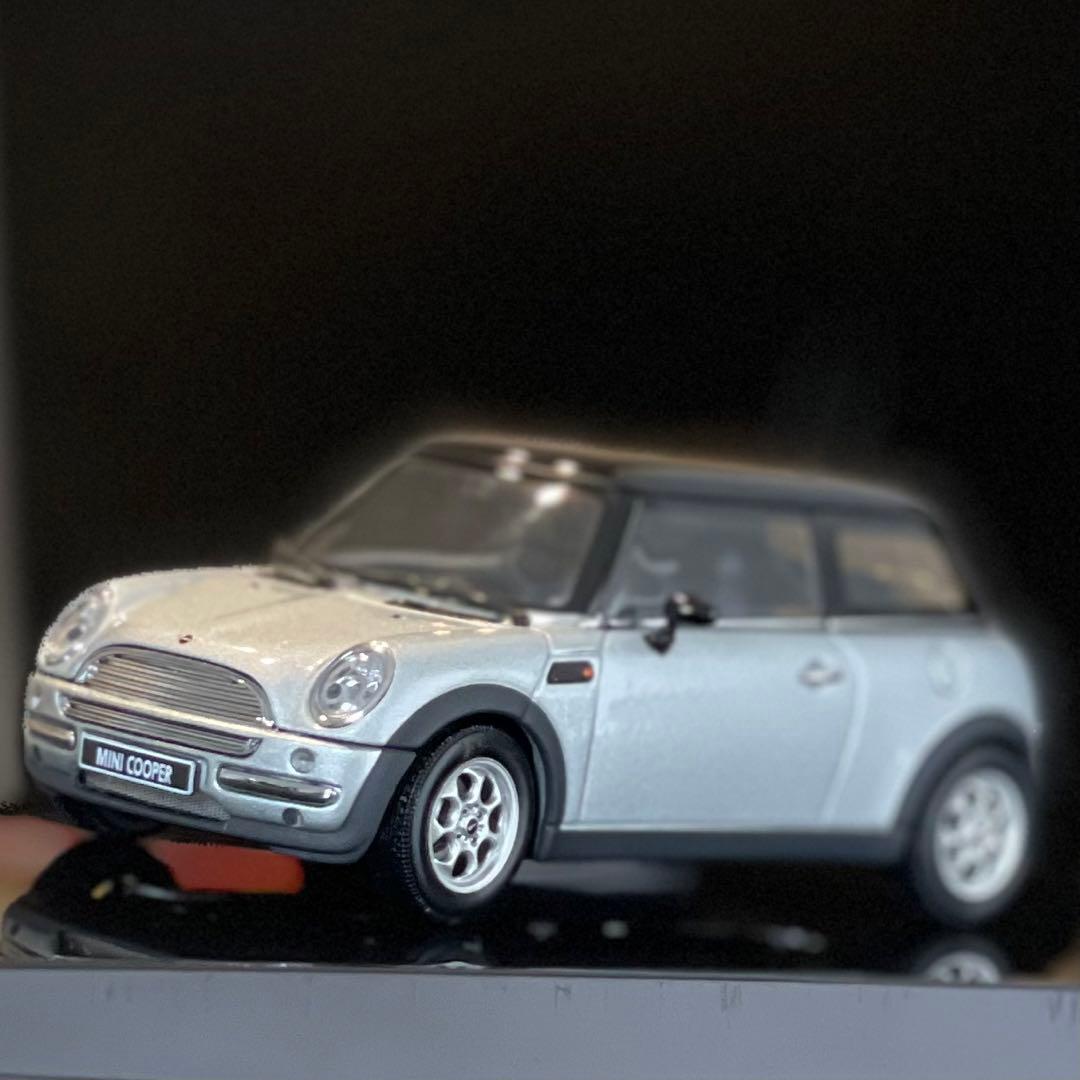レア　1/43 オートアート　MINI クーパーAUTOART;接近未使用