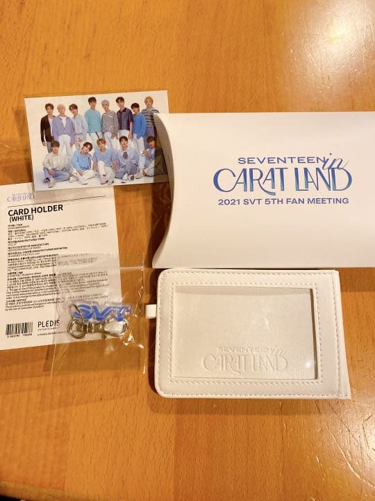 SEVENTEEN CARATLAND カードホルダー