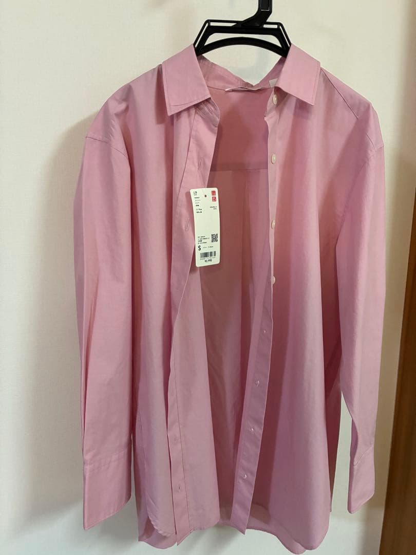 UNIQLO ピンクシャツ Sサイズ