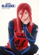 佐伯亮(千切豹馬)/座り・キャラクターショット/舞台「『ブルーロック』2nd STAGE」個人ブロマイドA