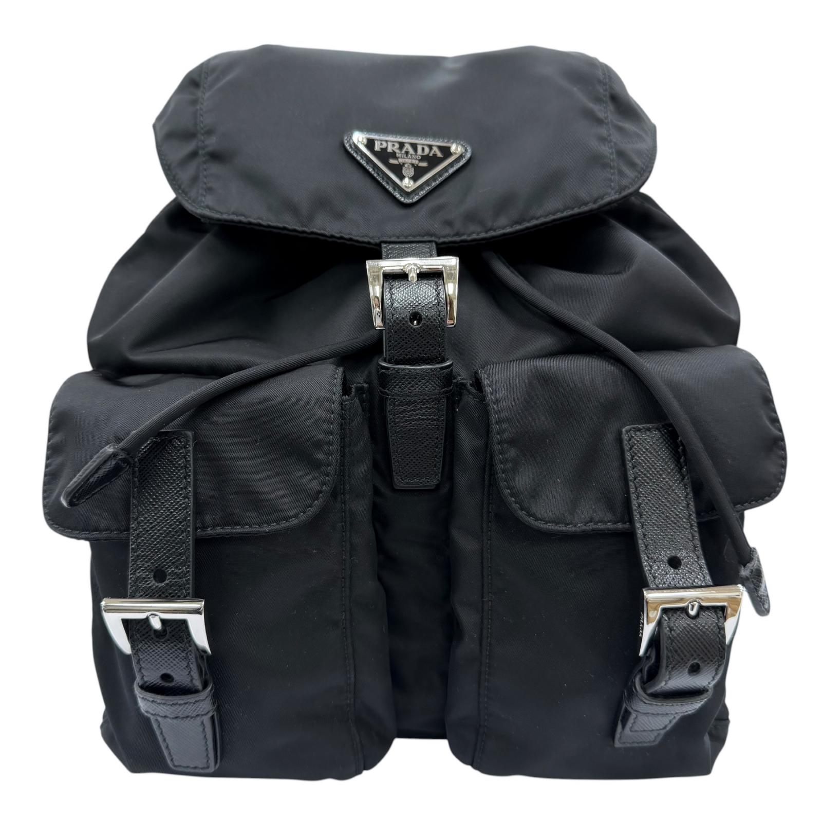 美品☆PRADA プラダ 1BZ677 スモール Re-Nylon バックパック トライアングルロゴ リュック・デイパック ブラック レディース イタリア製 保存袋付き 【中古】