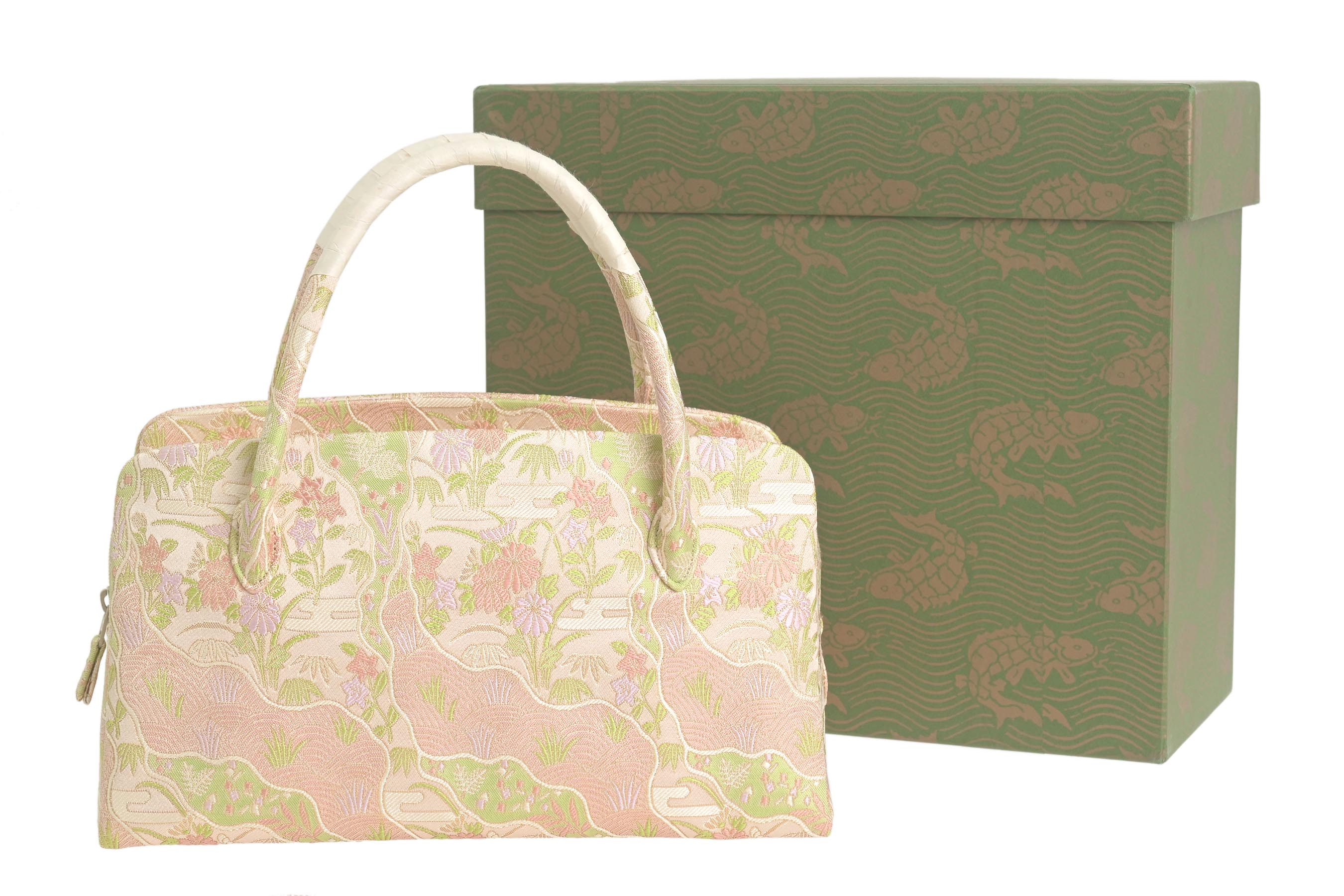 【スプリングバーゲン】 【あらいそ謹製】 正絹帯地使用 利休バッグ（小） 専用箱付き 「道長草花紋」 さりげない品。 毎日に寄り添う和のバッグ。 贈り物にも◎！