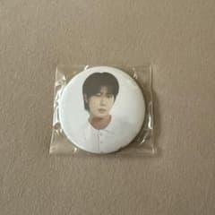BTS JIN カプセルトイ RUNSEOKJIN_EP.TOUR　バッジ