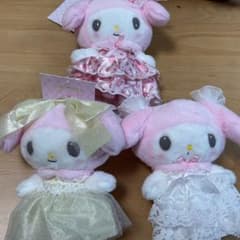 レディマイメロディ　マイメロ　マスコットホルダー　サンリオ　バラ　ドレス　リボン