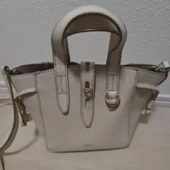 ★美品★FURLA ショルダーバッグ ホワイト