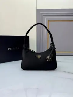 PRADA 黒 ナイロン ショルダーバッグ