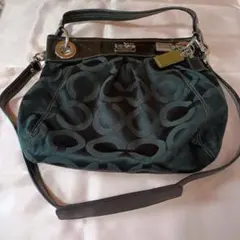 COACH ブラック ショルダーバッグ