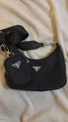 明日まで‼️PRADA Re-Edition 2005ショルダーバック
