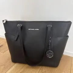 【美品】マイケルコース ジェットセットアイテム トートバッグ 黒 A4収納可