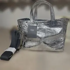 イアパピヨネ ear PAPILLONN メタリックシルバー トートバッグ