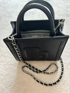GYDA エンボスロゴ 2WAY ショルダーバッグ