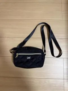 Lee キルティング ショルダーバッグ ブラック