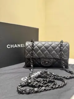 CHANEL ブラック キルティング ショルダーバッグ