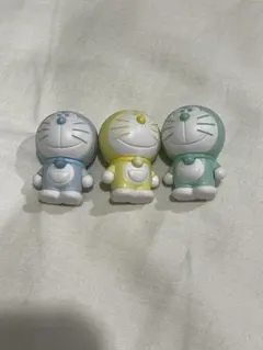 ミニドラ　フィギュア　ドラえもん