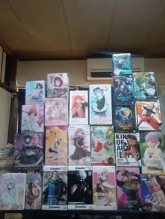 24体 アニメ・ゲームキャラクター フィギュアコレクション