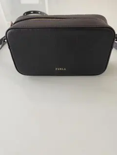 FURLA ブラック　ショルダーバッグ