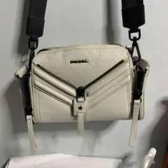 DIESEL ミニショルダーバッグ レザー 本革 ホワイト